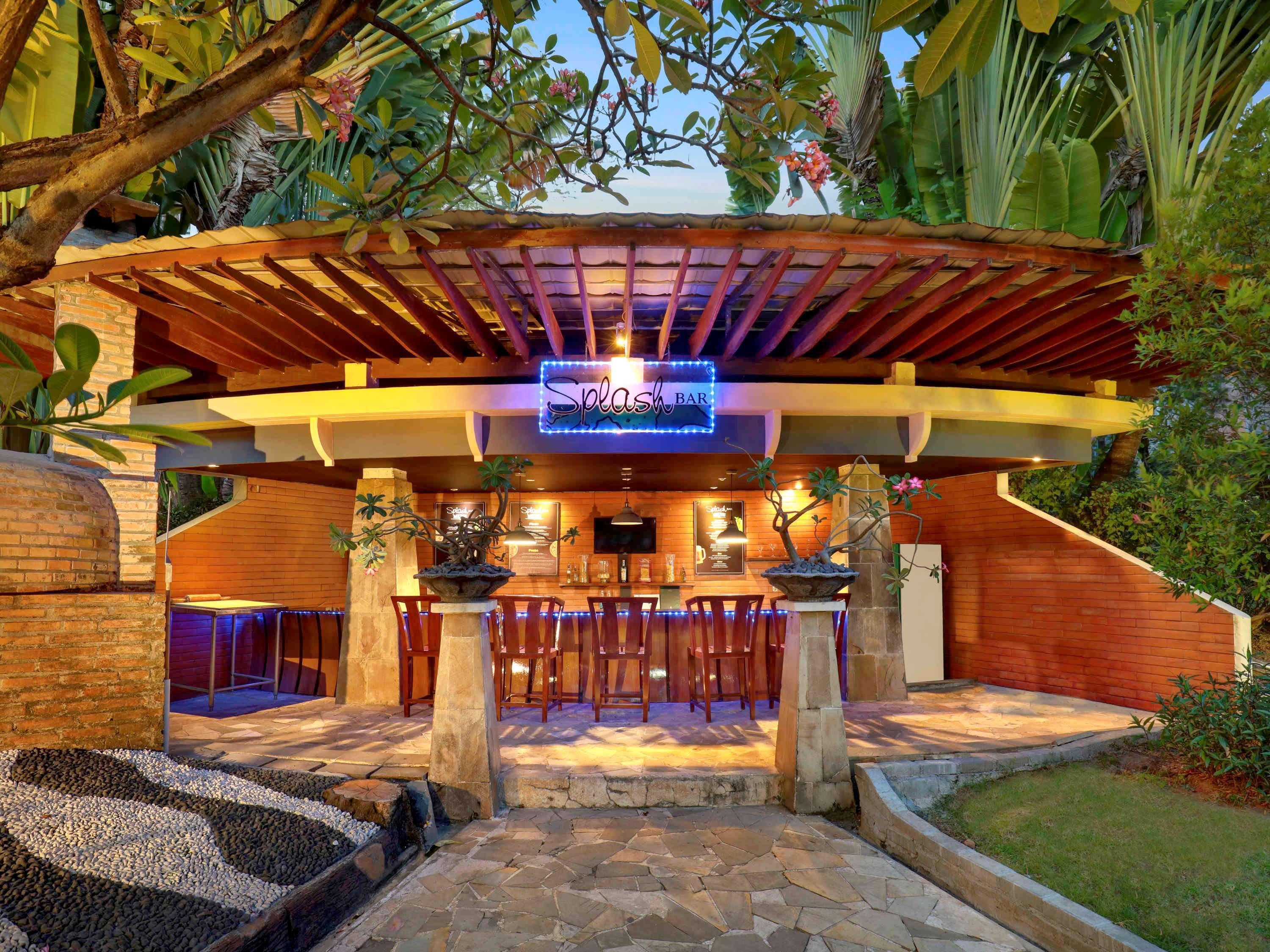Grand Tropic Hotel 4*